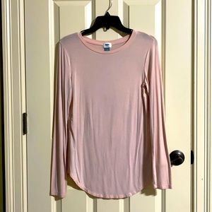 light pink, old navy long sleeve shirt. never worn! it is a size small!